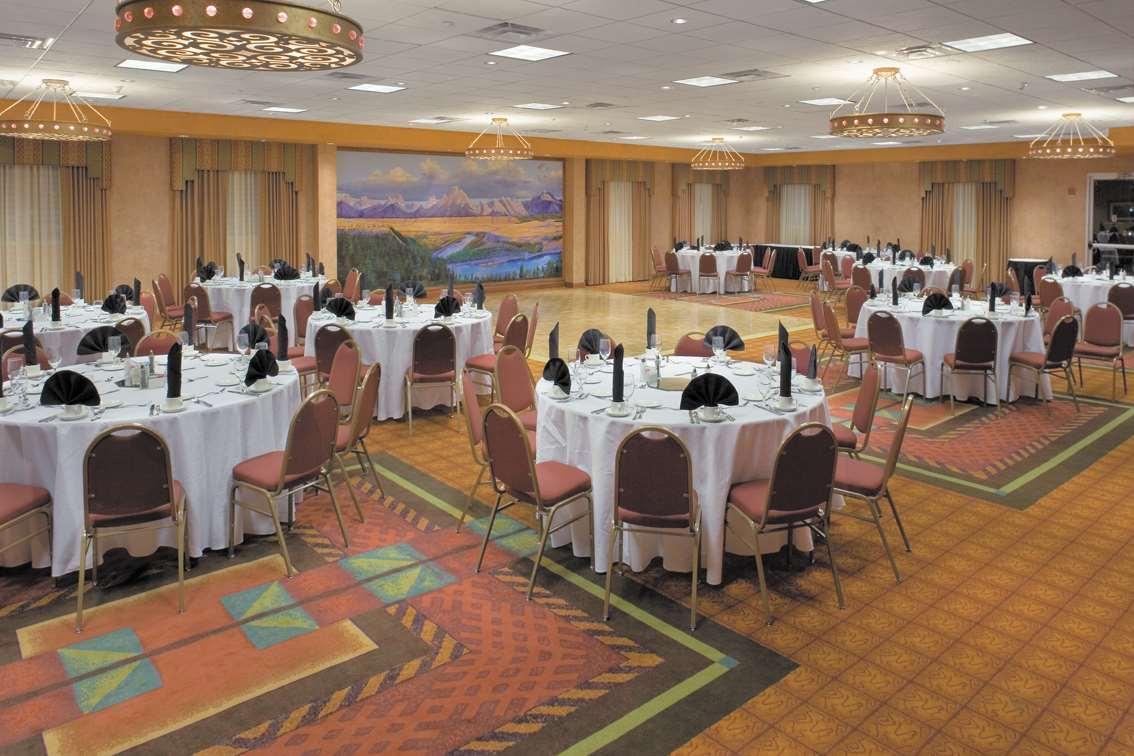 Hotel Embassy By Hilton
