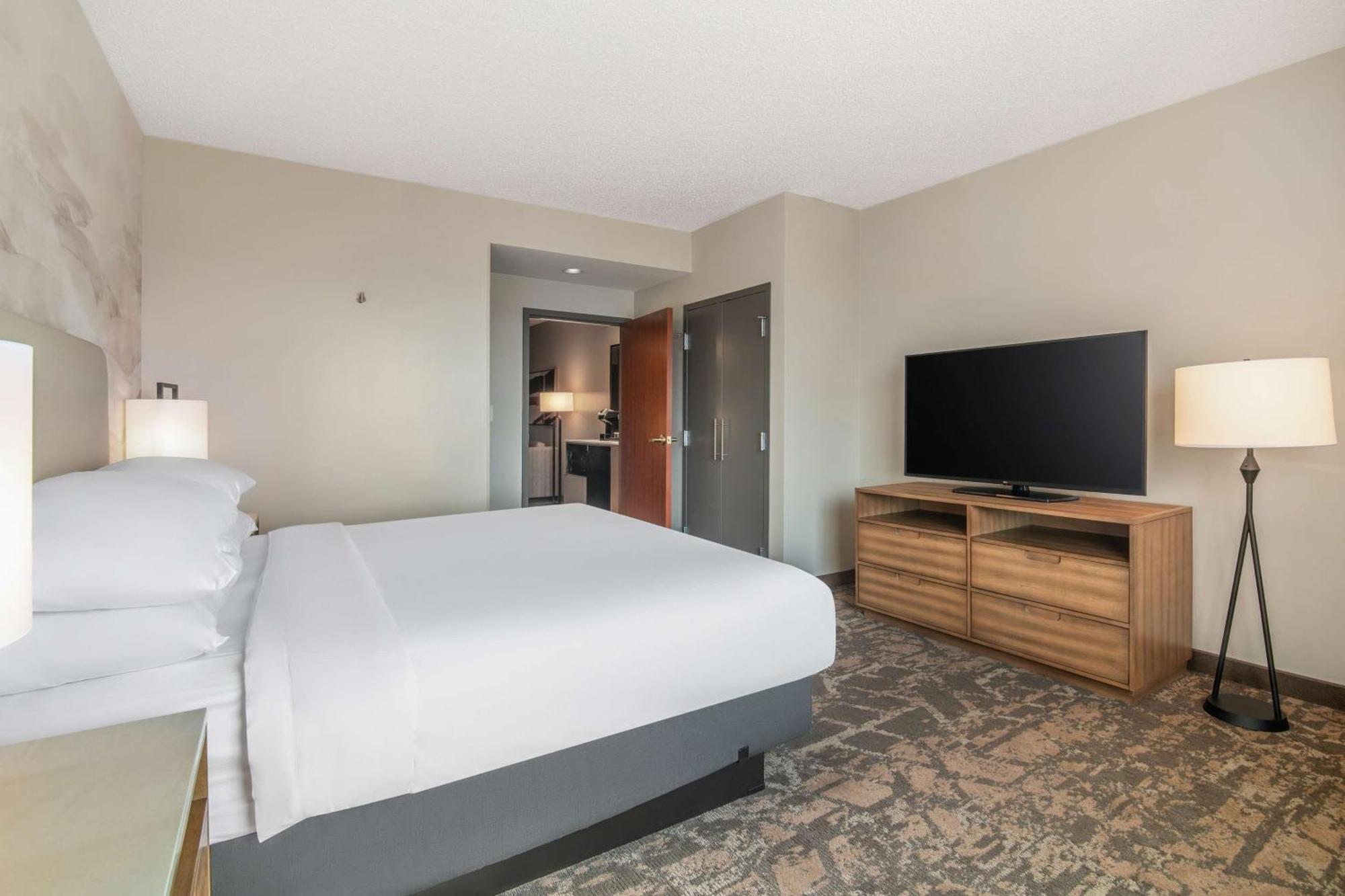Hotel Embassy By Hilton